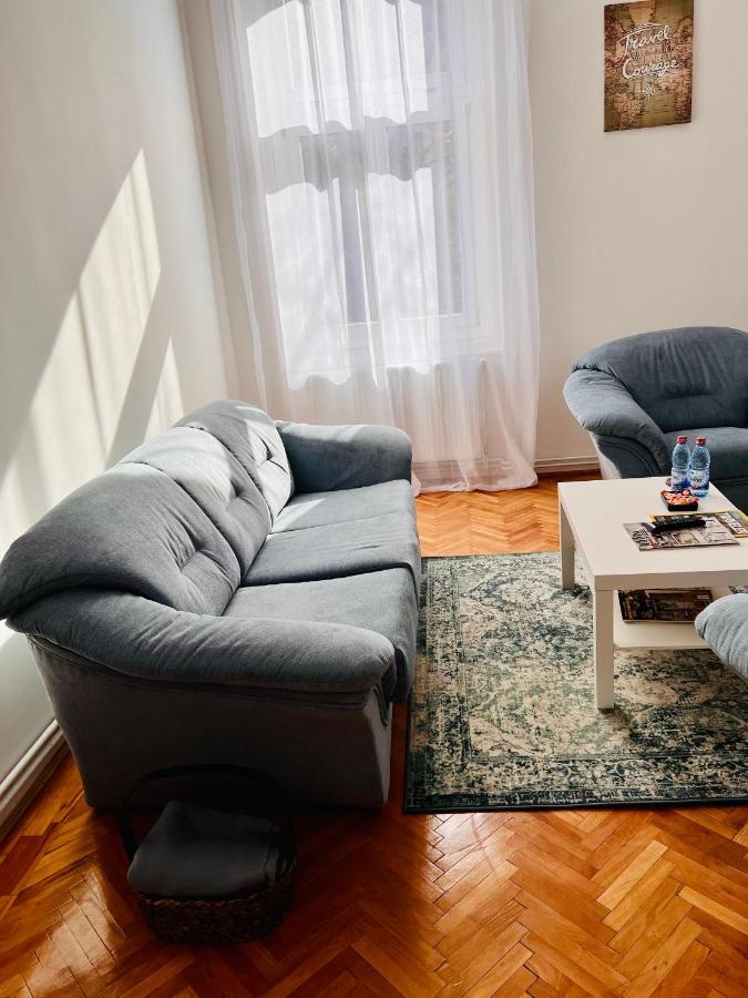 Apartment Friends Central Oradea Exterior foto